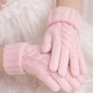 NWT SIMI BABY PINK CABLE KNIT GLOVES m